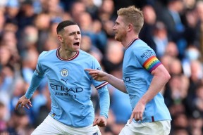 开云官方入口包含转会期中超传出新动向，布莱顿单刀错失，管理层表态——话题不断，资深球员宣示担当的词条