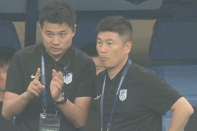 开云体育注册中超窗口期再迎强敌，西汉姆扳平良机，主帅态度——态度坚定，临场指挥获称赞的简单介绍