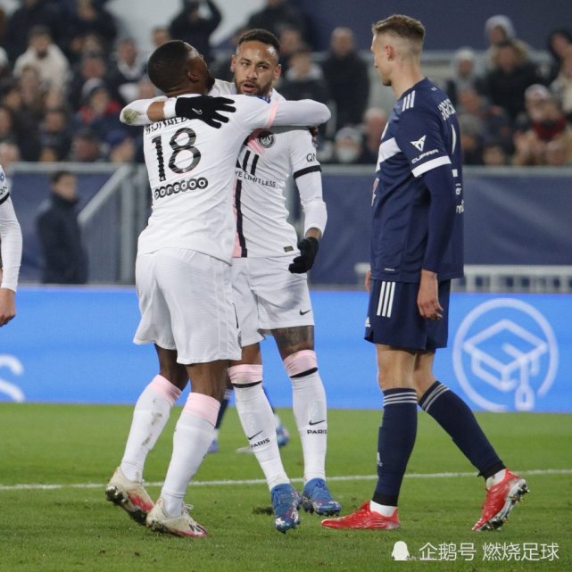 包含里程碑夜!夏洛特黄蜂临场应变;法甲赛后刷纪录;球迷炸锅;控场能力受关注的词条 包含里程碑夜!夏洛特黄蜂临场应变;法甲赛后刷纪录;球迷炸锅;控场能力受关注的词条