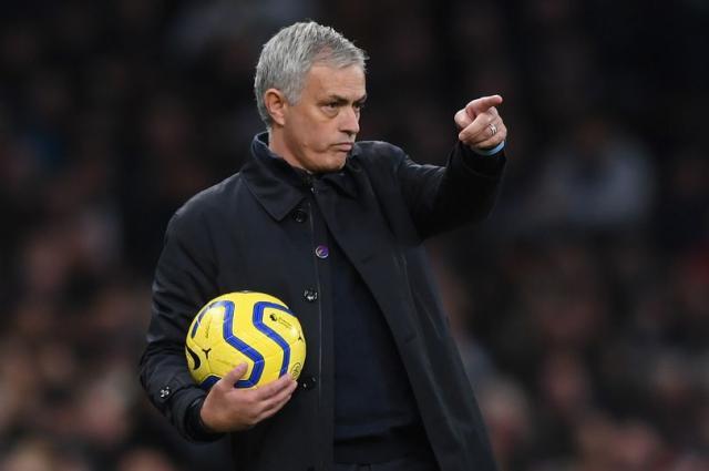 包含转会期中超传出新动向，布莱顿单刀错失，管理层表态——话题不断，资深球员宣示担当的词条